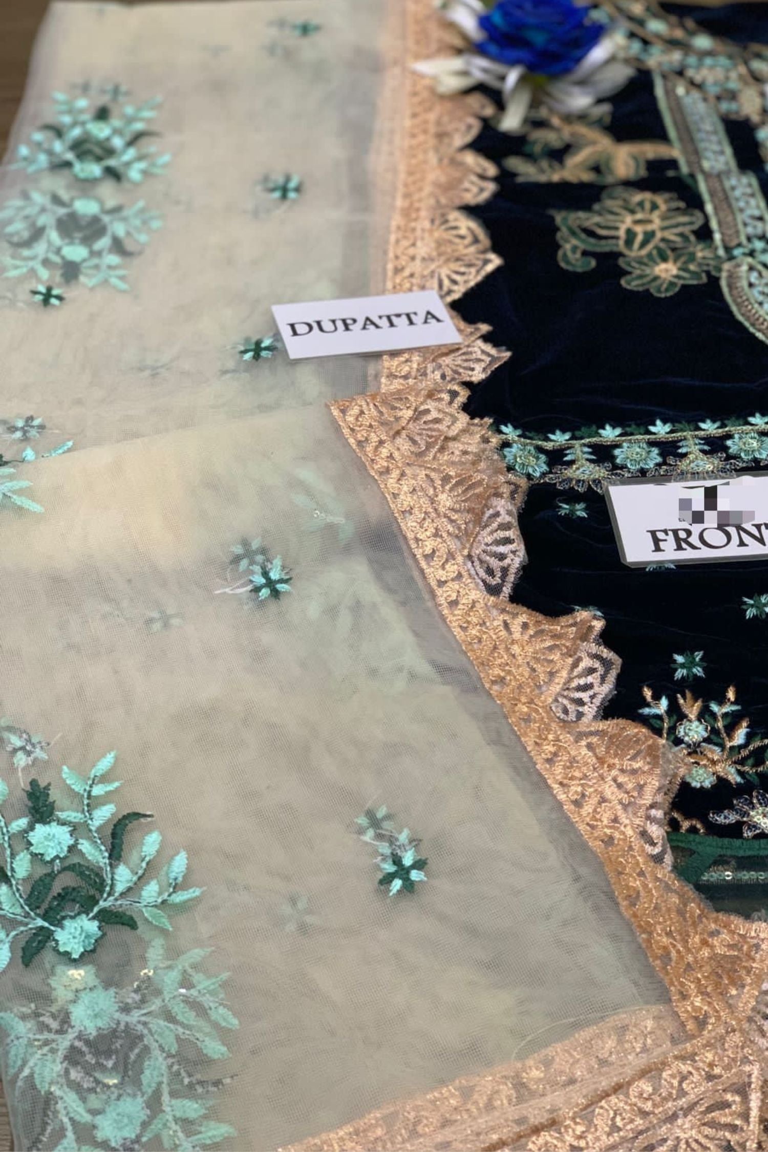 Emaan Adeel | MK-02 Makhmal | 3 Piece