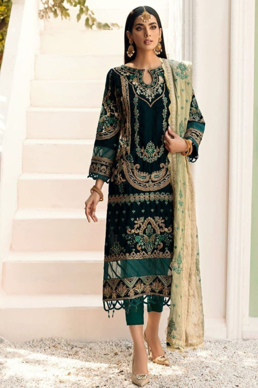 Emaan Adeel | MK-02 Makhmal | 3 Piece