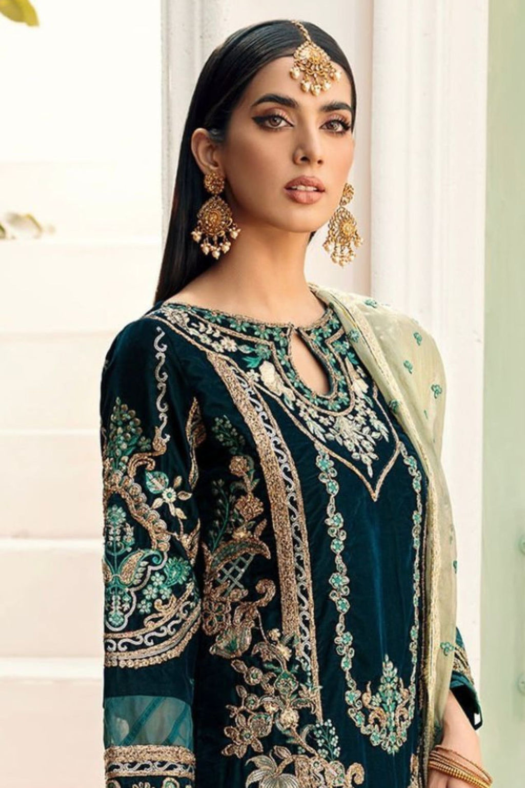 Emaan Adeel | MK-02 Makhmal | 3 Piece