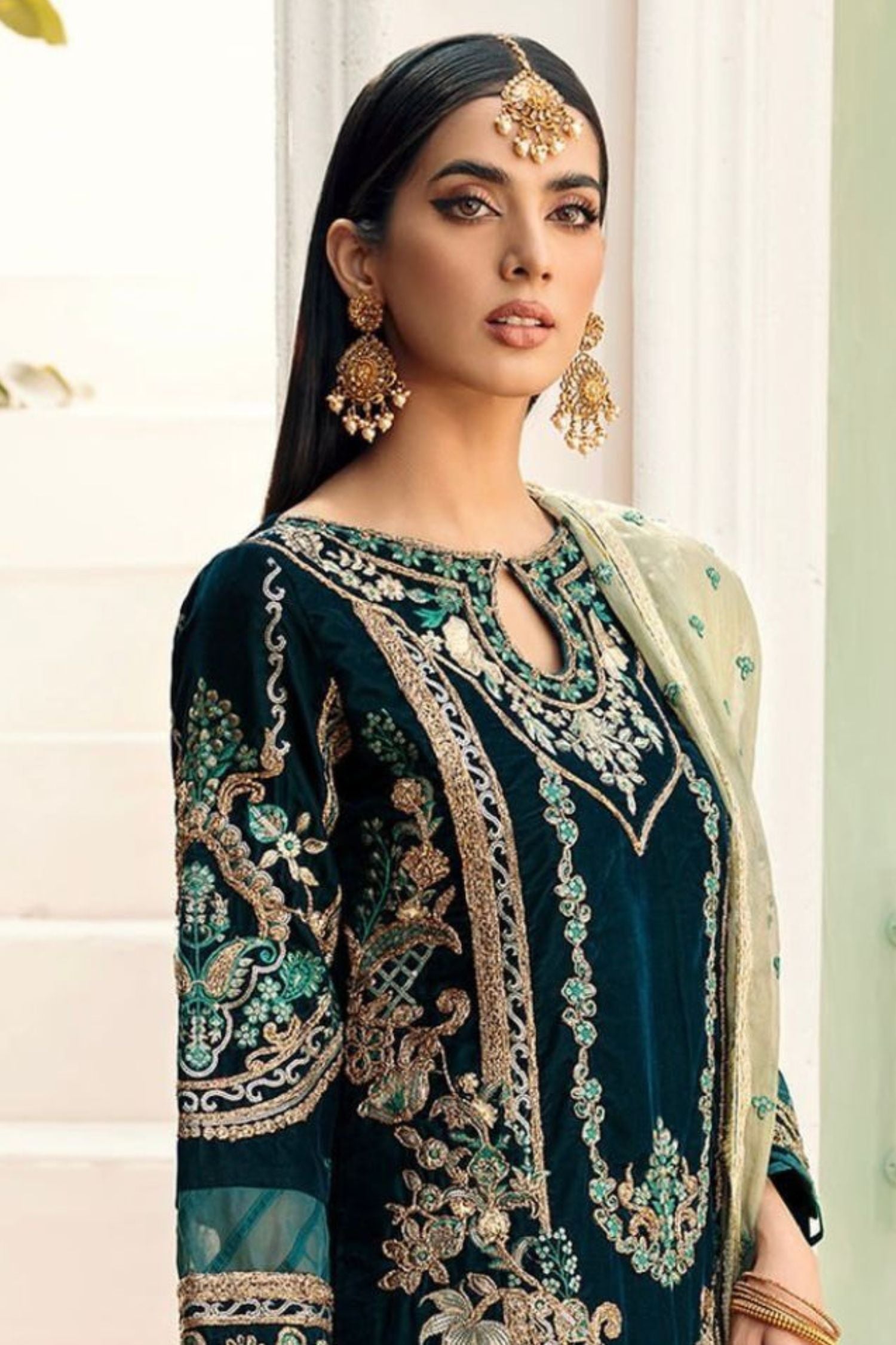 Emaan Adeel | MK-02 Makhmal | 3 Piece