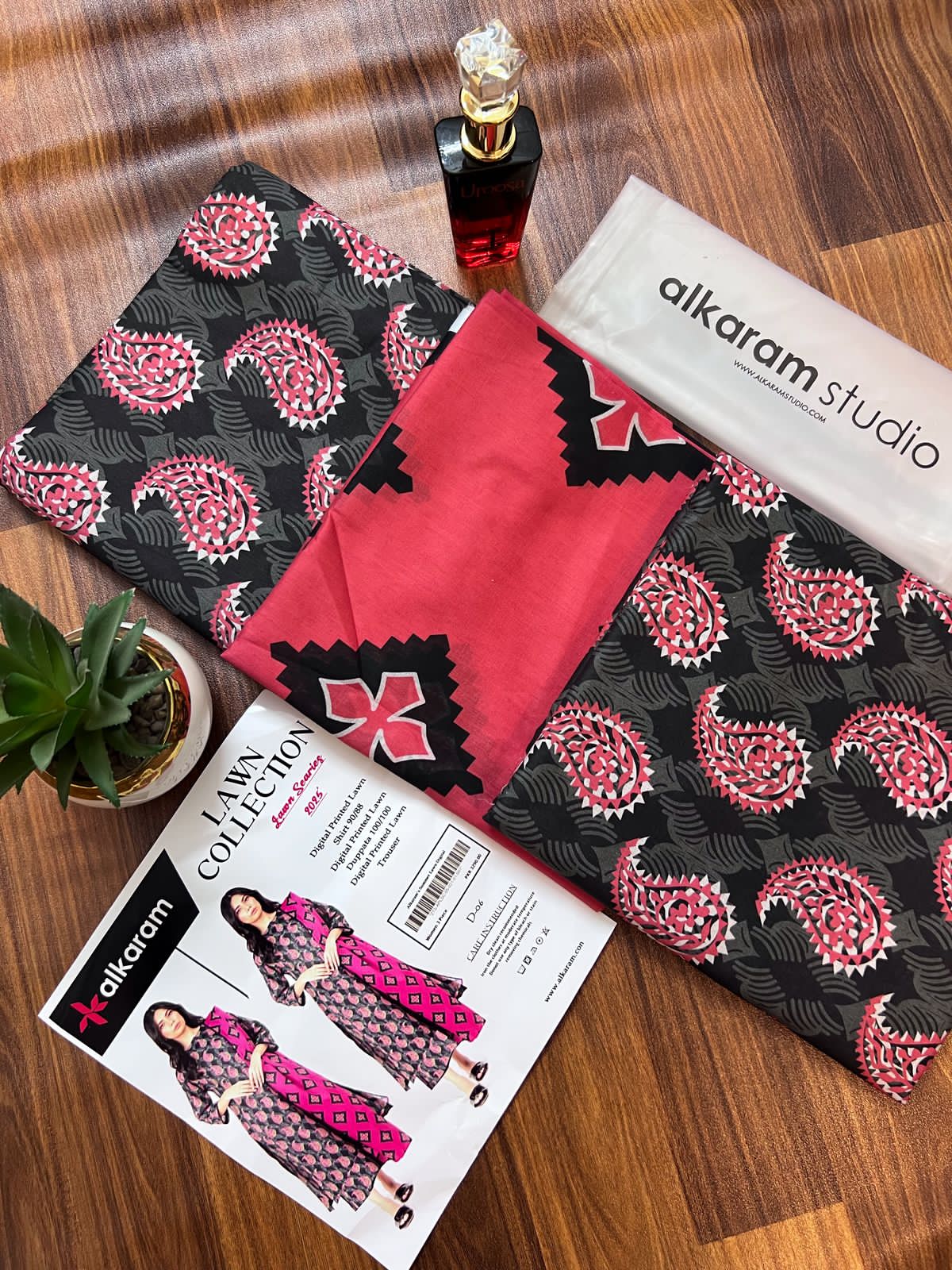 Black & Pink | Swiss Lawn | Unstitched | 3Pcs   3PC