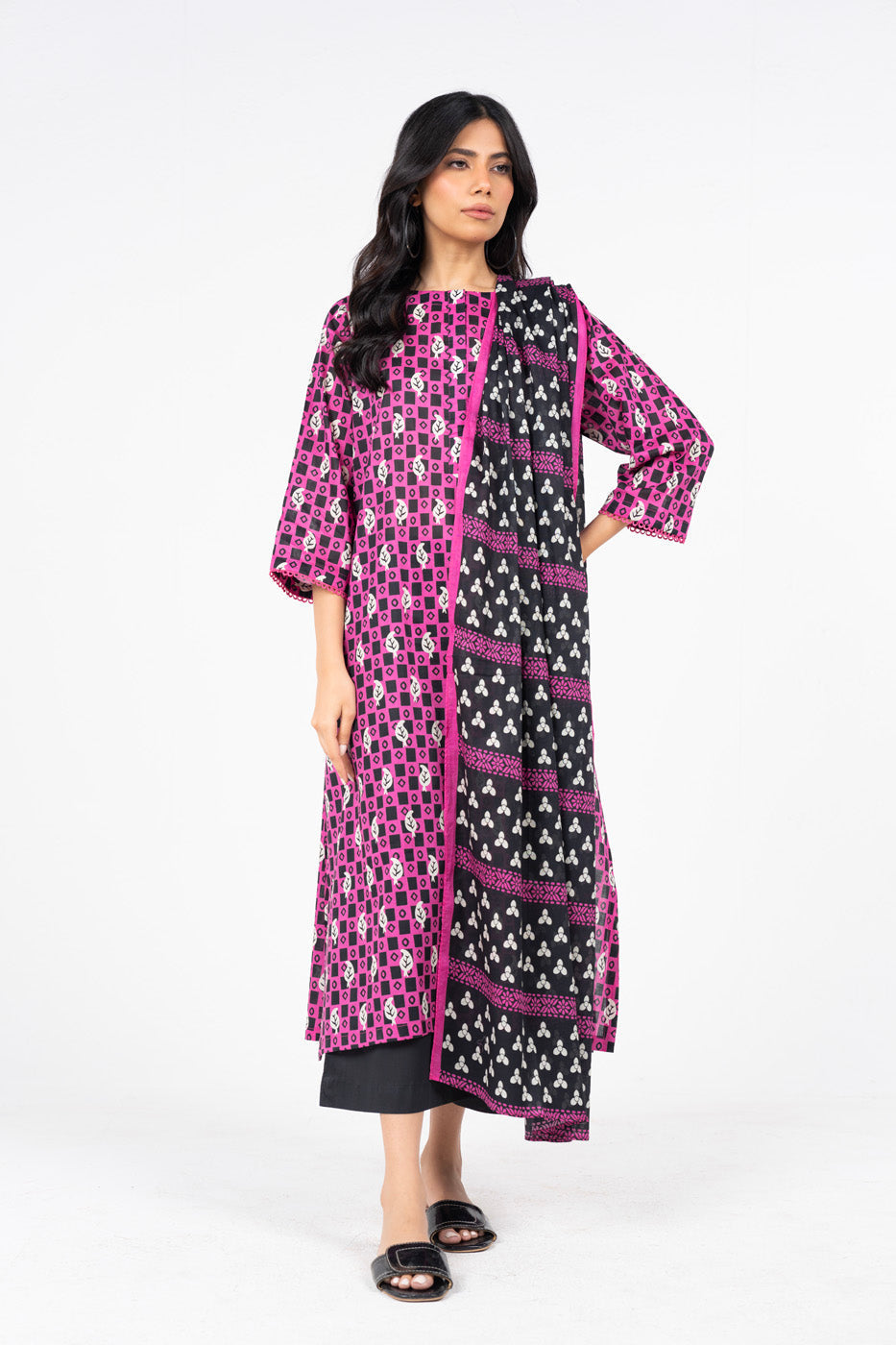 Al Karam | Printed Lawn | Unstitched | 3 Piece   3PC