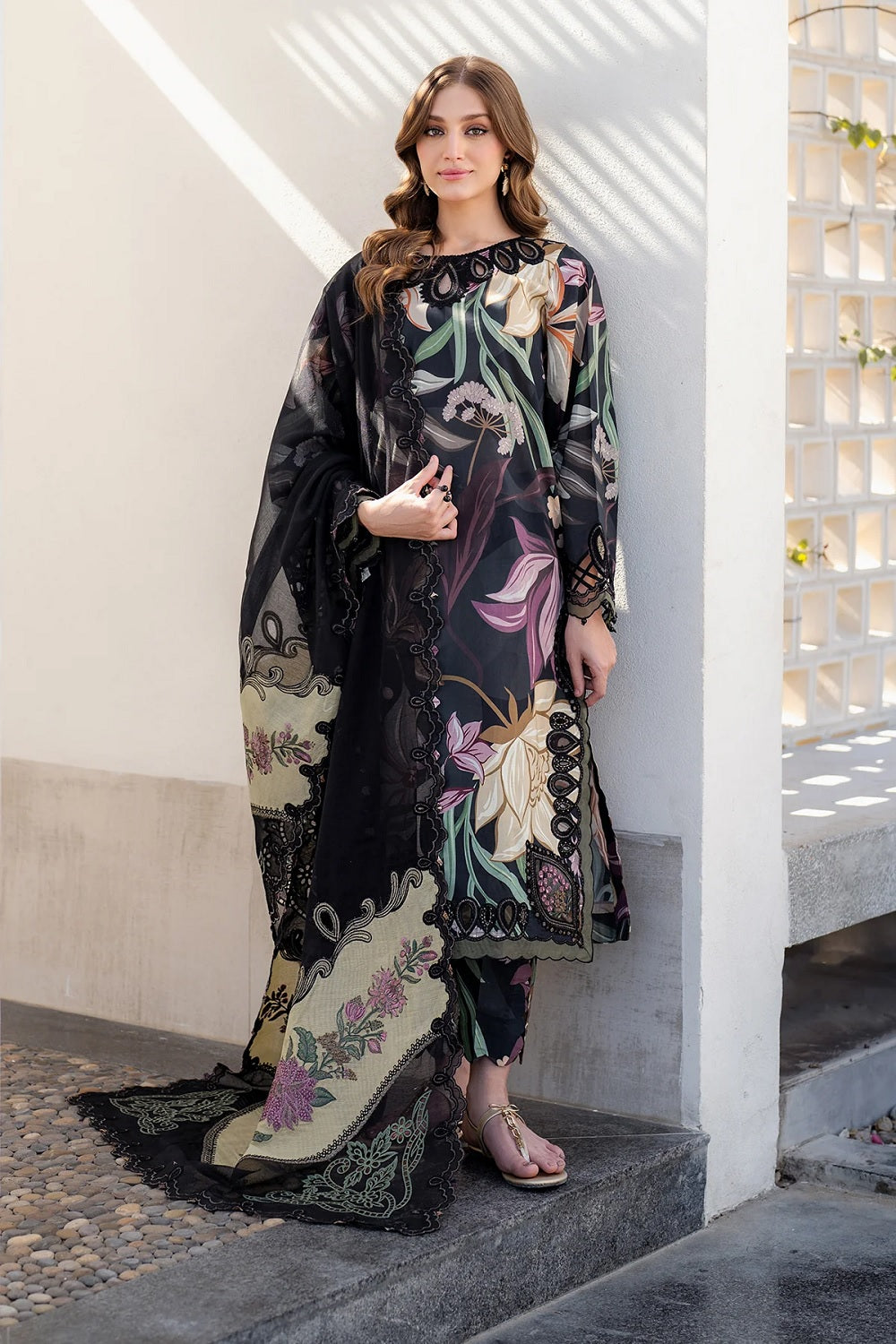 BAROQUE - EMBROIDERED PRINTED LAWN UF-4090   3PC