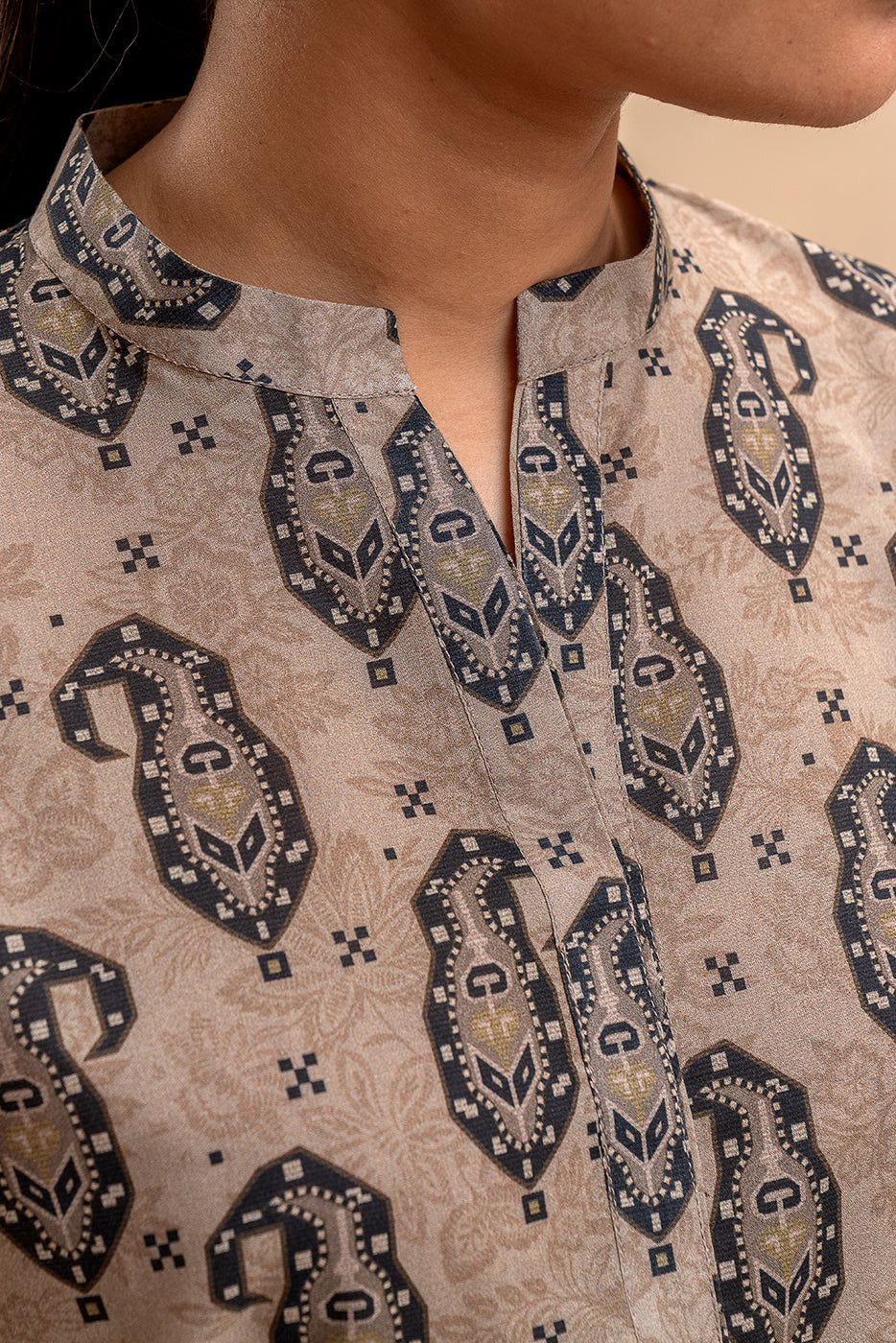 Beechtree | Printed Lawn | Unstitched | 3 Piece   3PC