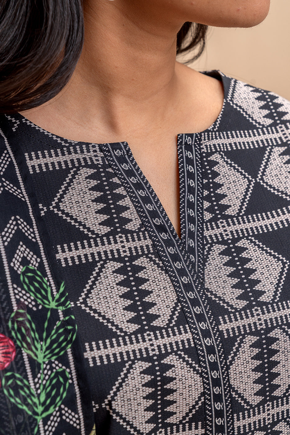 Beechtree | Printed Lawn | Unstitched | 3 Piece   3PC